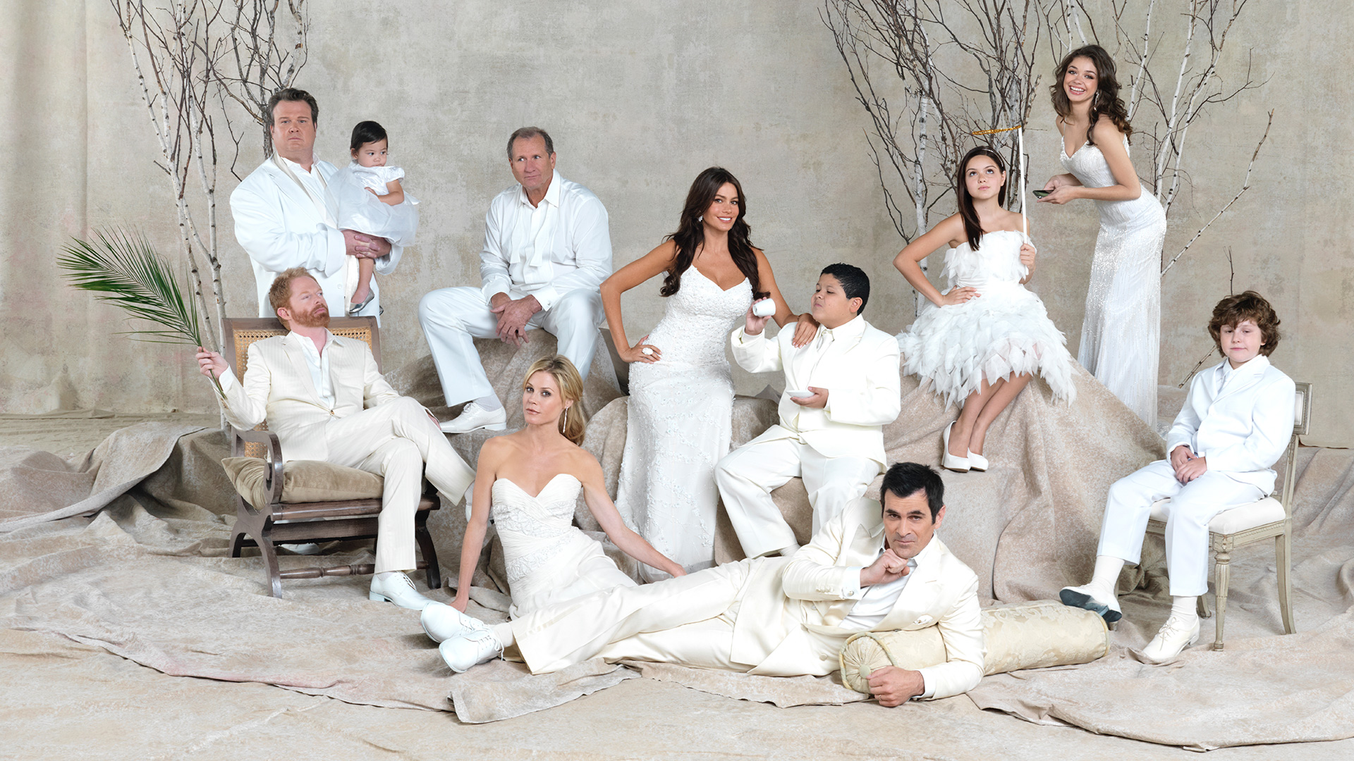 Modern Family - Season 11 - Watch Online Movies & TV ...