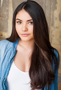 Atiana De La Hoya